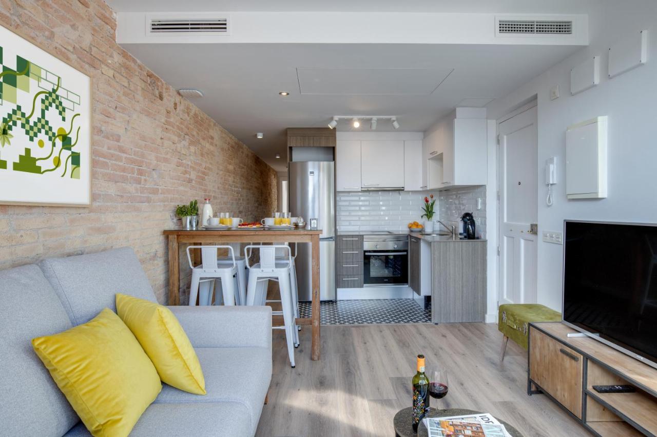 Lucasland Apartments Барселона Экстерьер фото