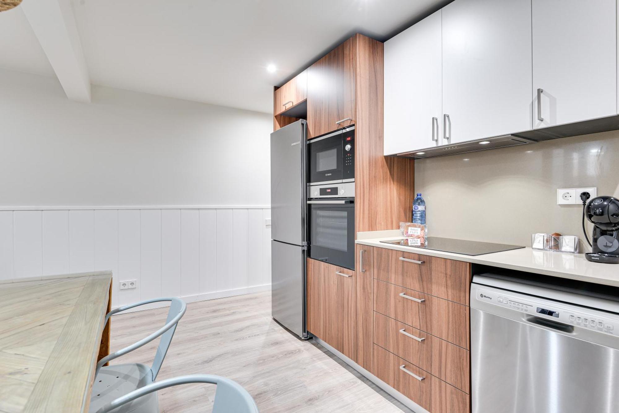 Lucasland Apartments Барселона Экстерьер фото